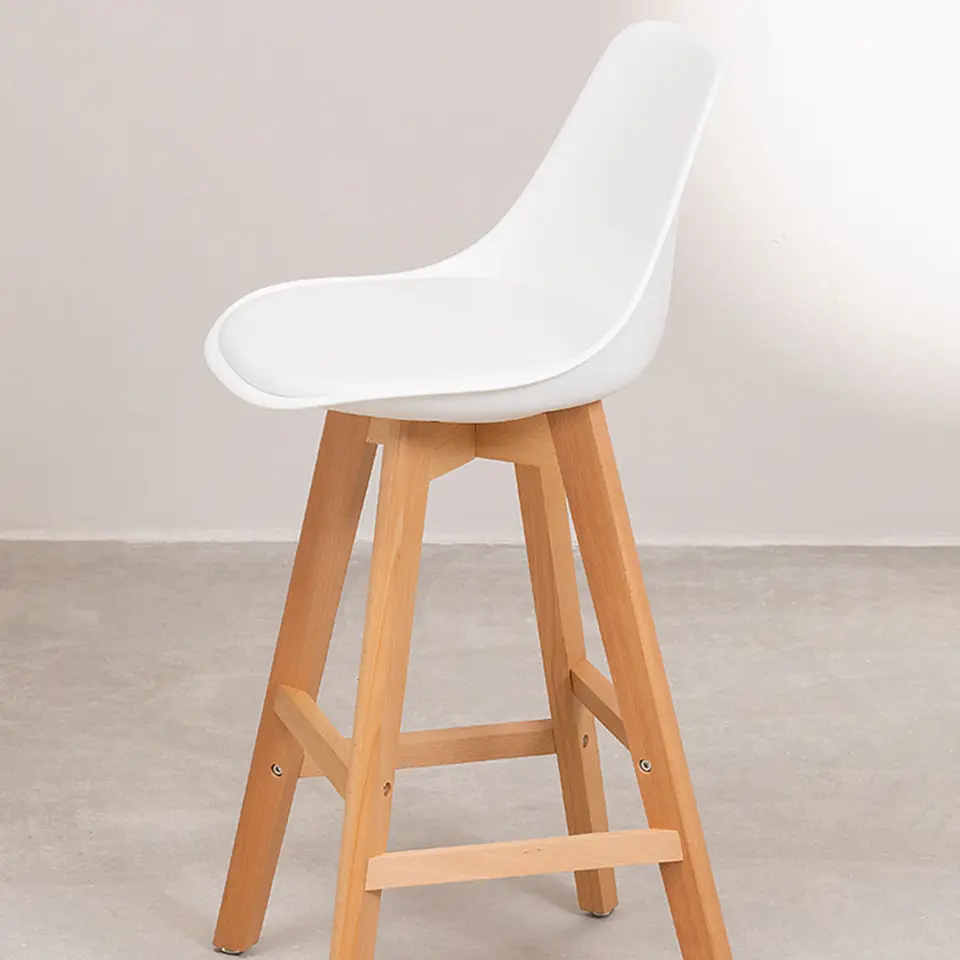Taburete Eames Acolchado 66cm 9