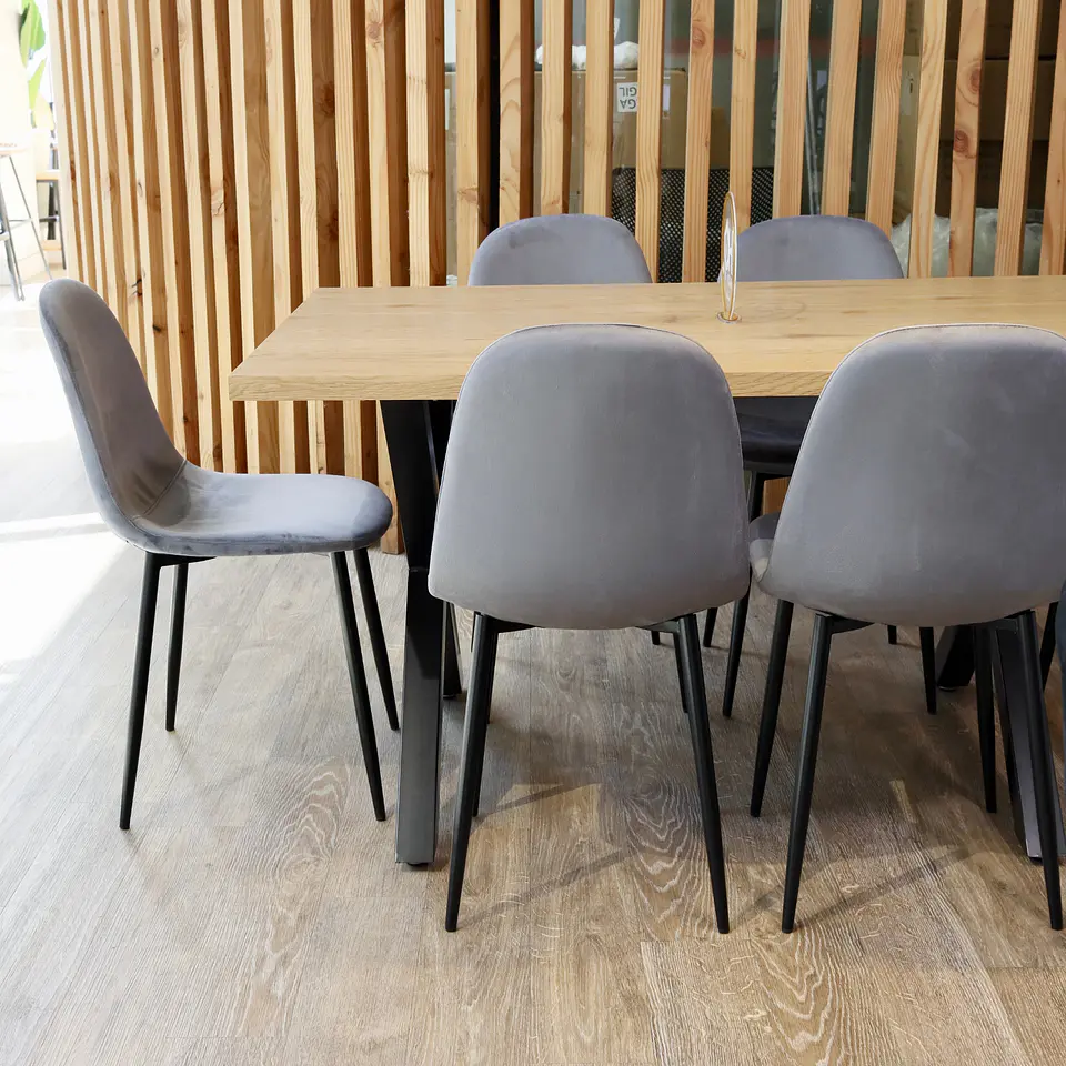 Set Comedor Mesa Xtable Wood + Sillas Eames Velvet PN 5
