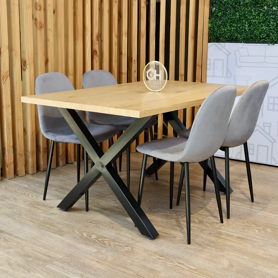 Set Comedor Mesa Xtable Wood + Sillas Eames Velvet PN 4
