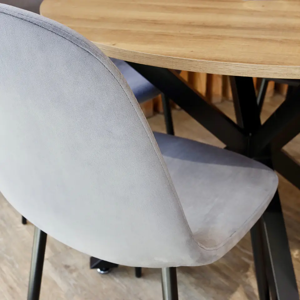 Mesa Ohmioh Redonda Wood + 4 Sillas Eames Velvet PN 8