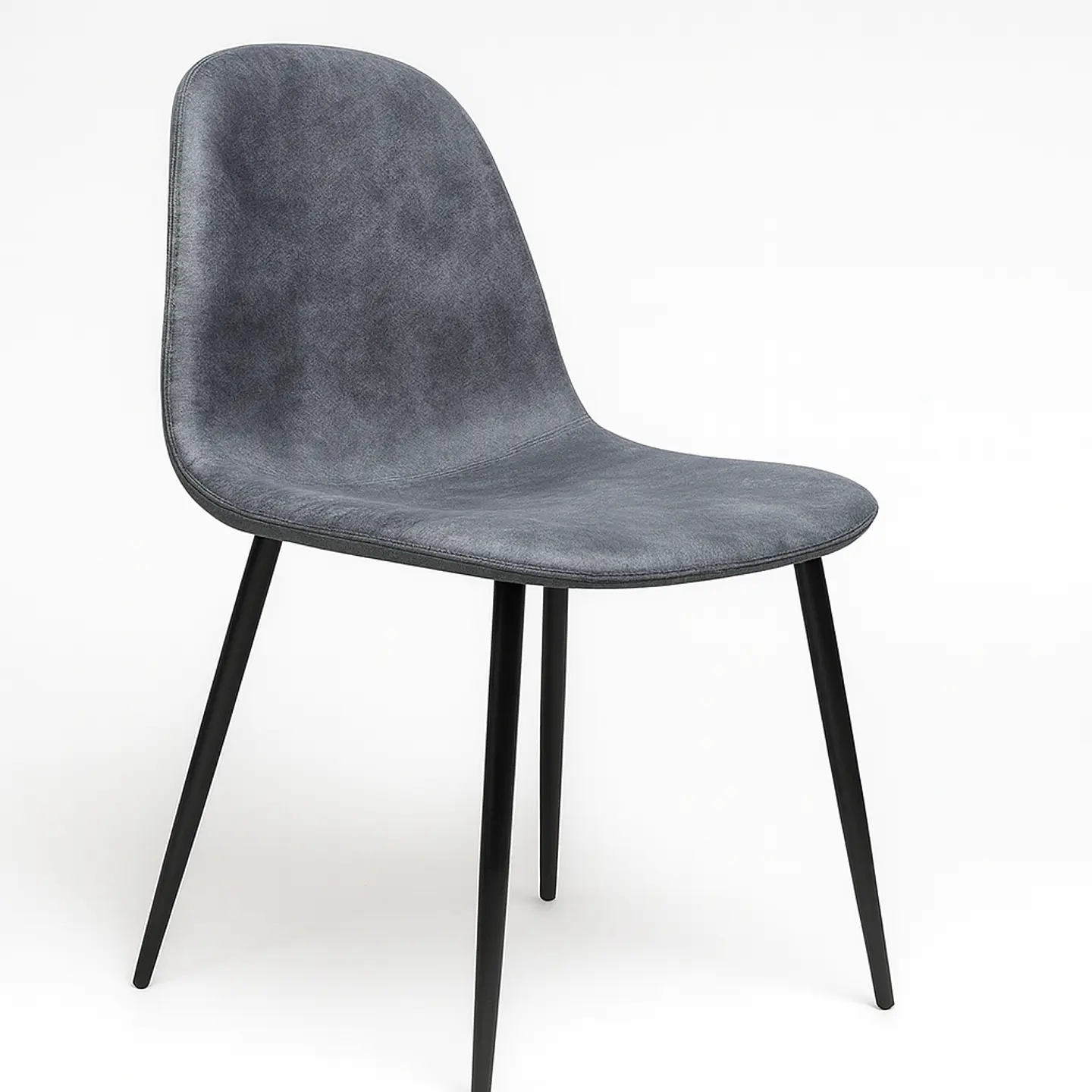Silla Eames Ecocuero PN 3