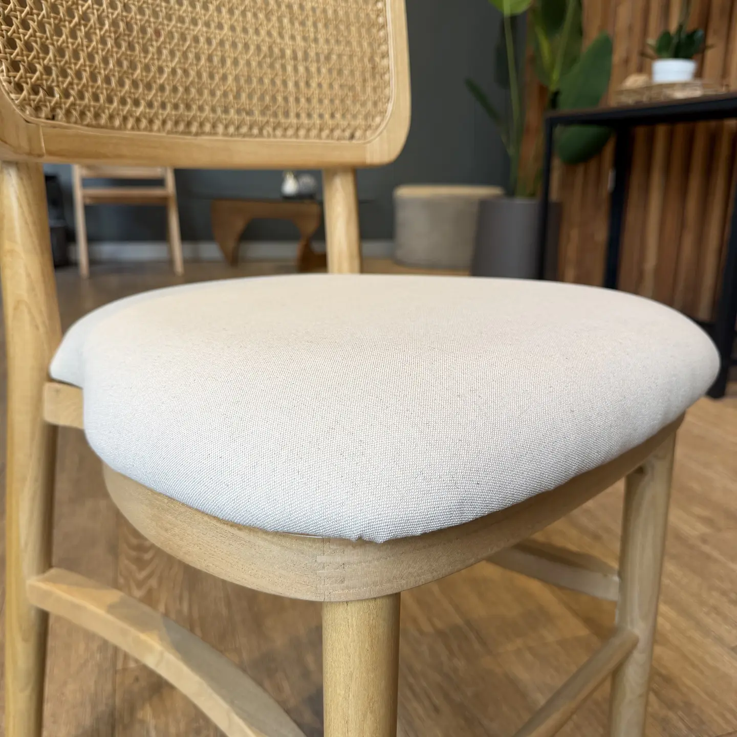 Pack de 2 Sillas Estonia de Madera  8