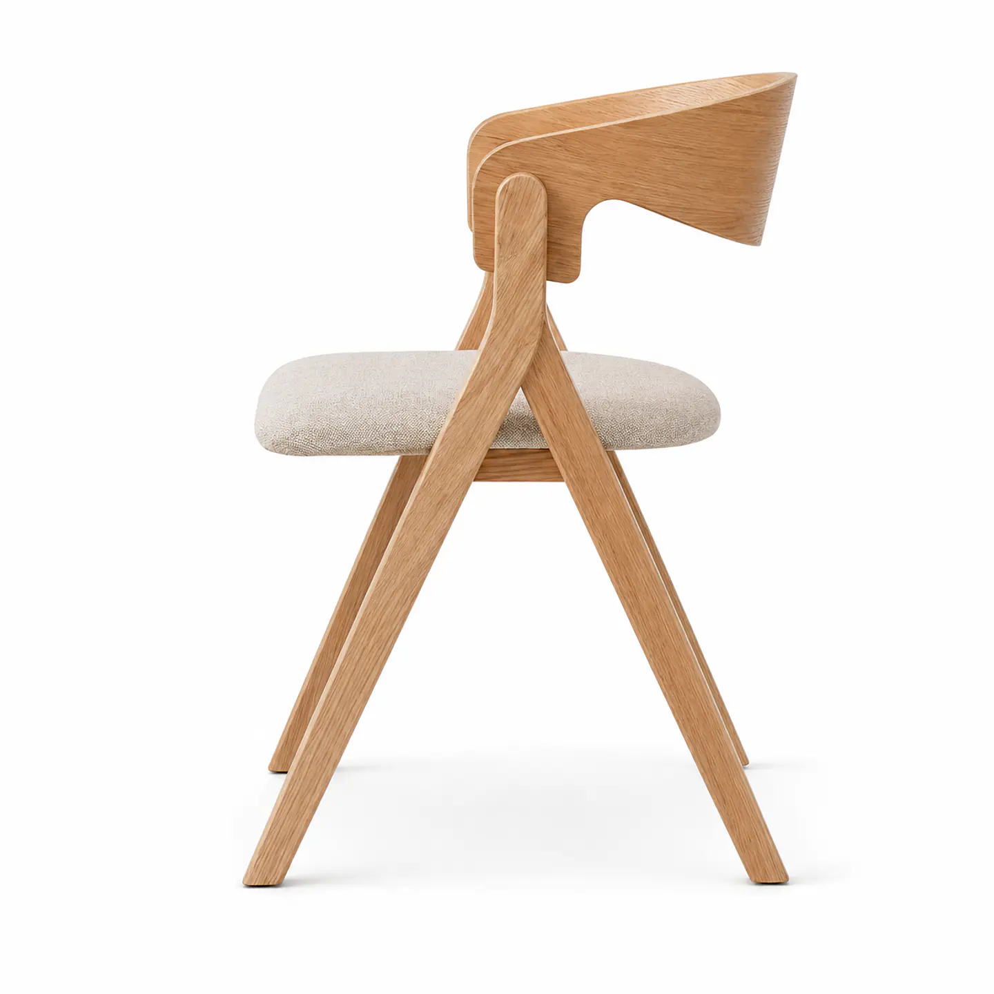 Silla Atelier de Madera y Asiento Acolchado de Lino 5
