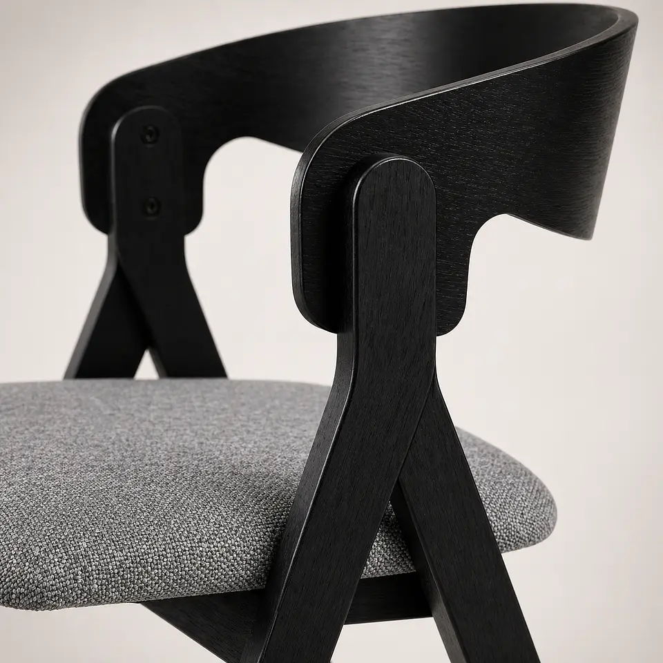Silla Atelier de Madera y Asiento Acolchado de Lino 8