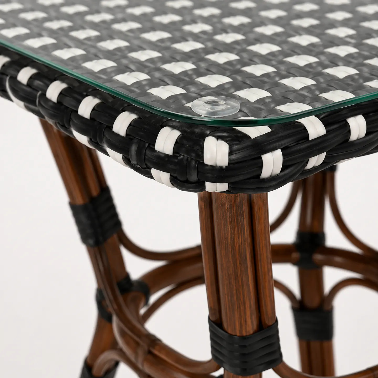 Mesa Cuadrada Bistro Cubierta Ratan + Vidrio Templado 68x68x75cm  4