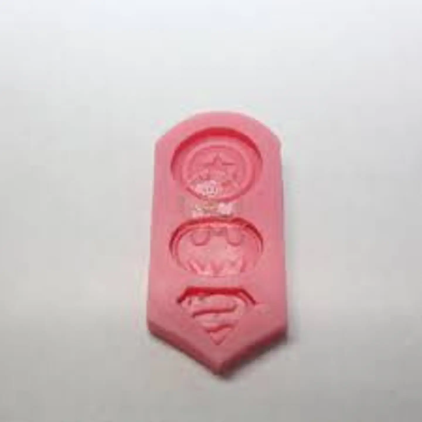  Escudos super heroes X3 1