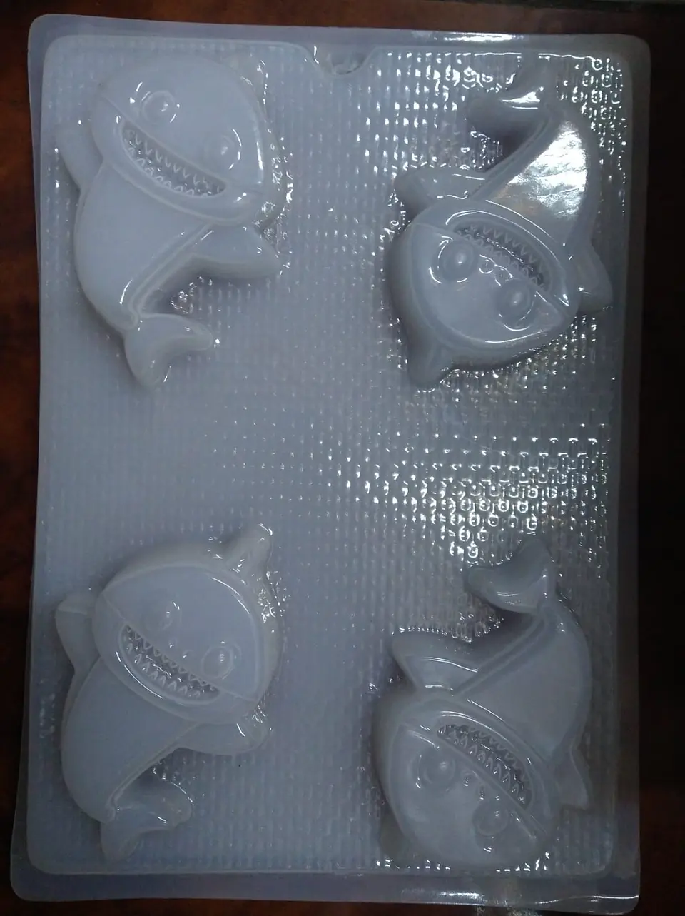 Molde para gelatina chico tiburon 4 cav. 1