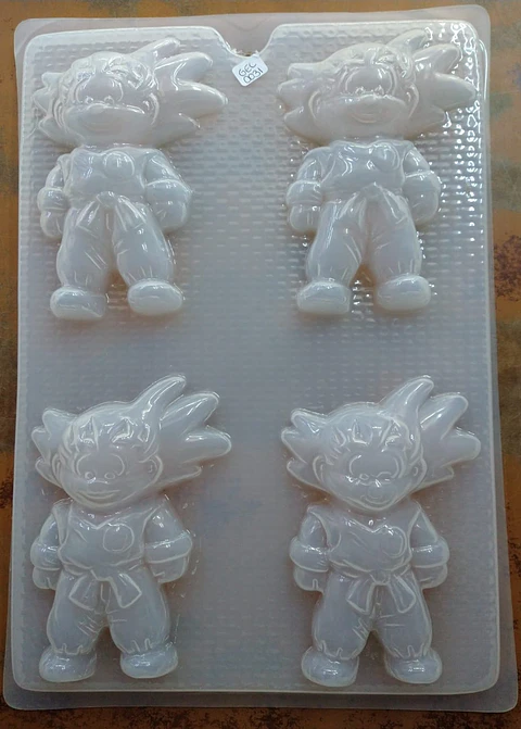  Molde para gelatina chico Goku 4cav.