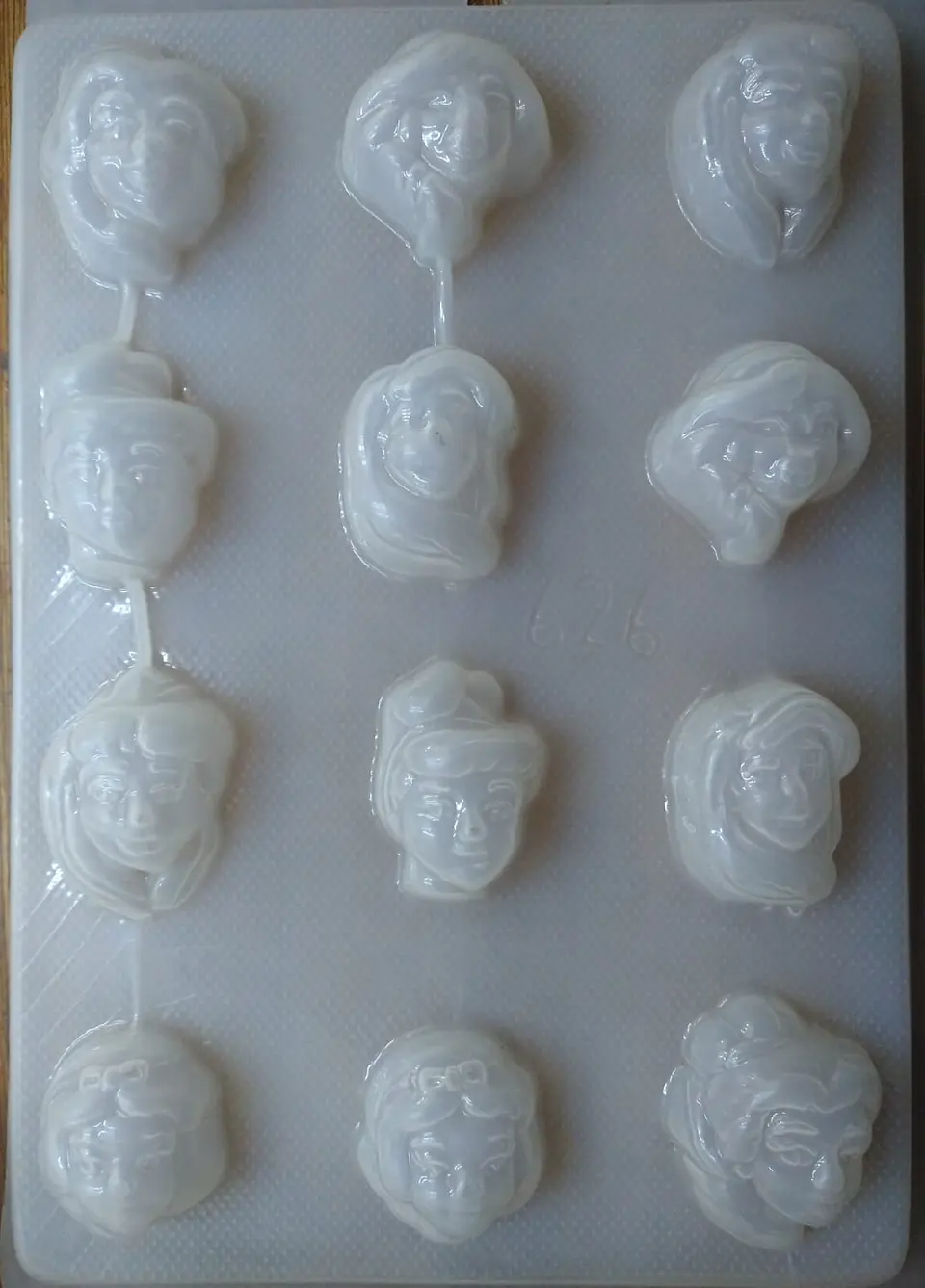  Molde para gelatina chico princesas disney 12cav. #626 1