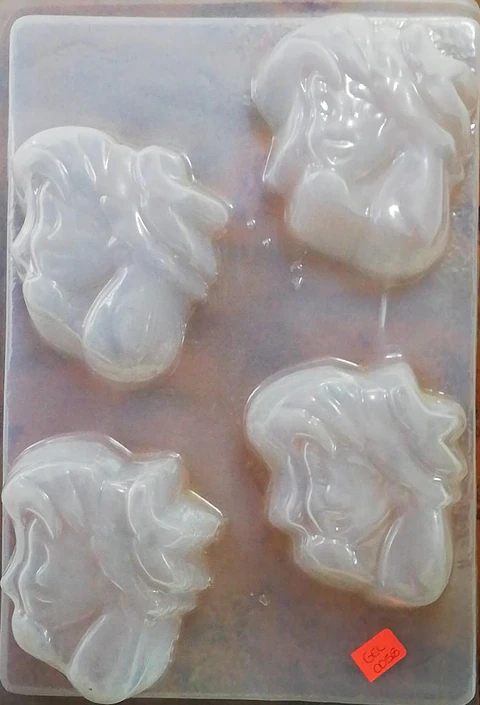  Molde para gelatina chico caballitos de juguete