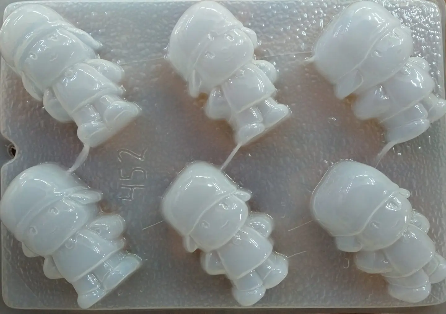  Molde para gelatina chico pocoyo 6cav. 1
