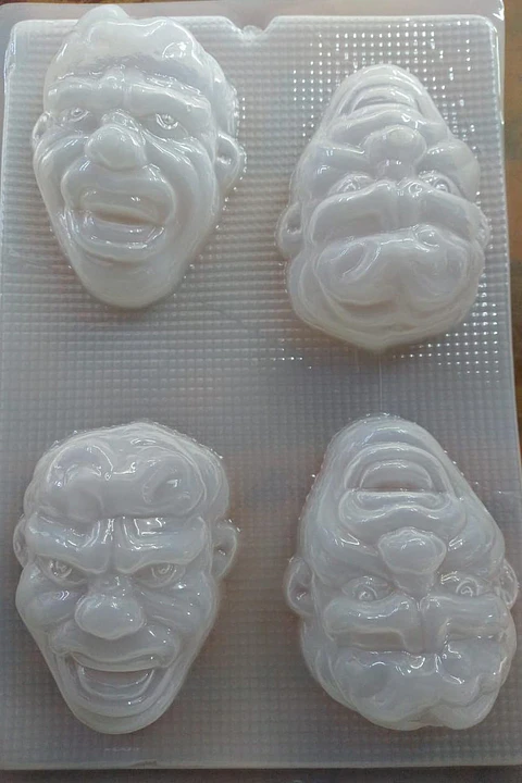  Molde para gelatina chico Hulk 4cav.