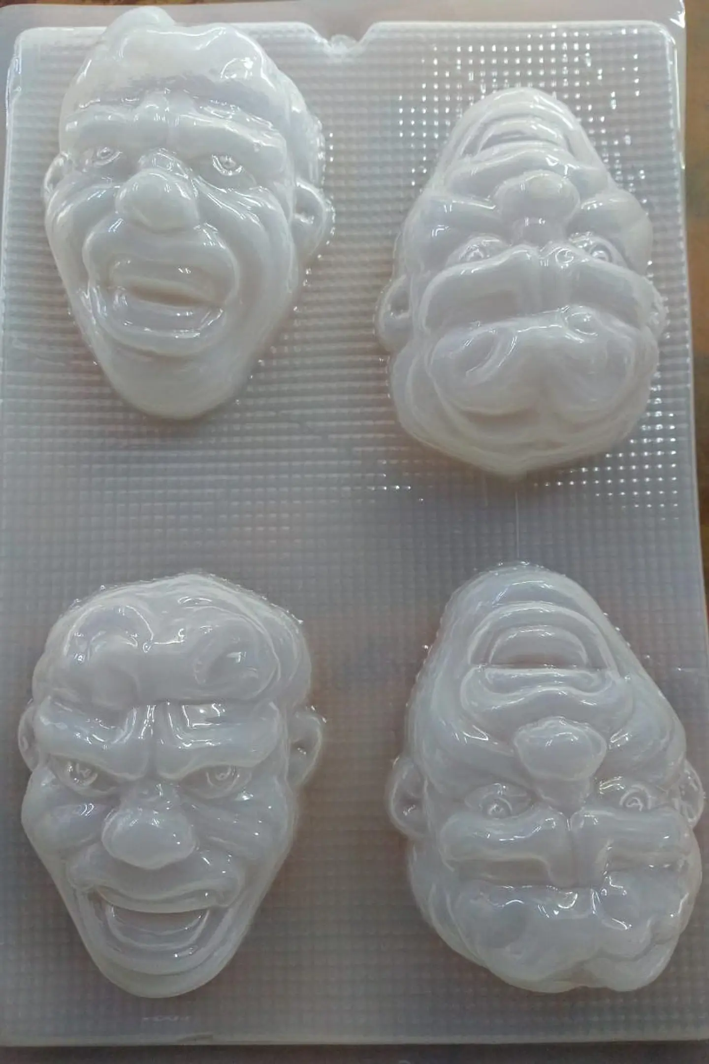  Molde para gelatina chico Hulk 4cav. 1
