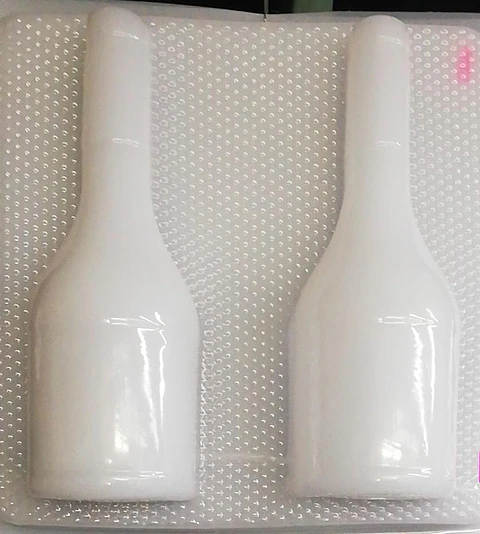  Molde para gelatina mediano botella torres 2 cav