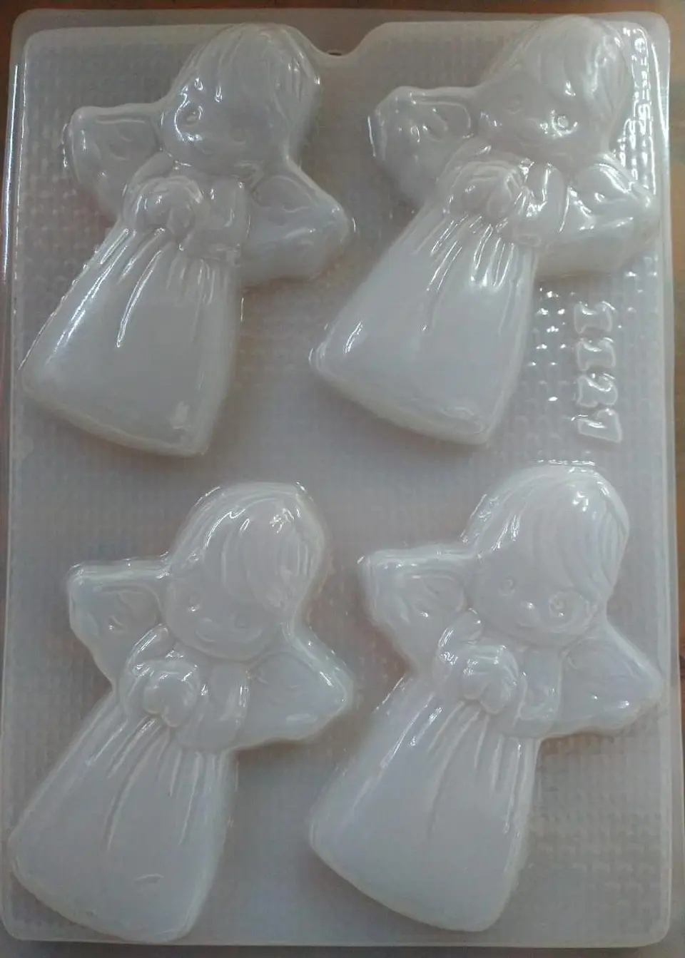  Molde para gelatina chico angelitos 4 cav. 1