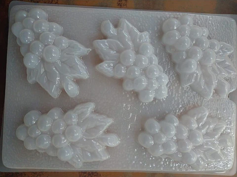  Molde para gelatina chico uvas