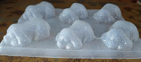  Molde para gelatina chico perro lanudo 6cav.