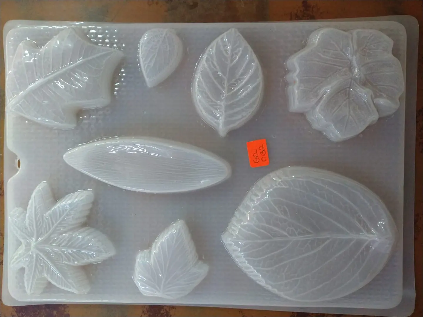  Molde para gelatina chico hojas varias 1