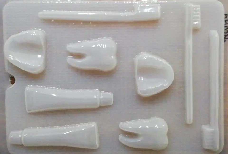  Molde para gelatina chico muelas cepillos y pasta 1