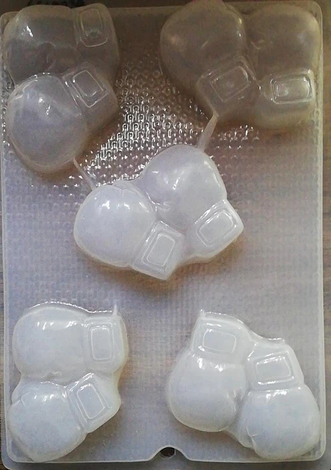  Molde para gelatina chico guantes de box