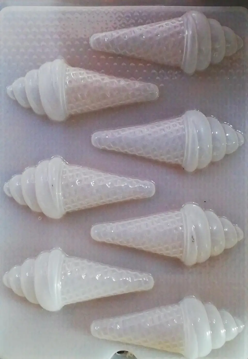  Molde para gelatina chico conos de helado 7 cav. 1