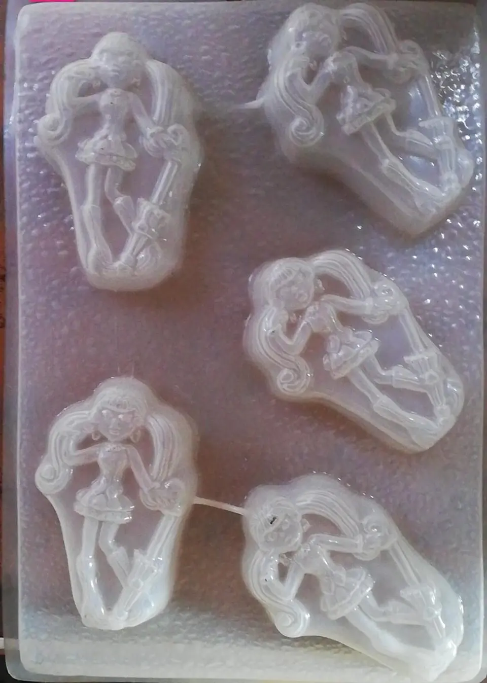  Molde para gelatina chico monster high 1
