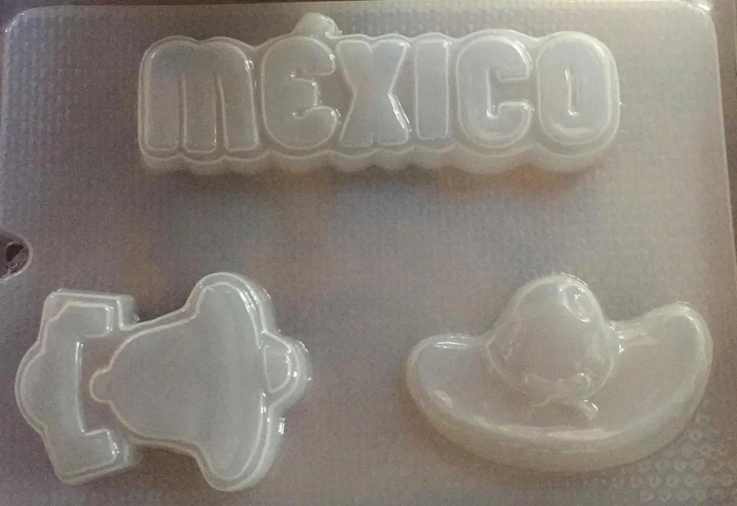  Molde para gelatina chico Mexico sombrero y campana 1