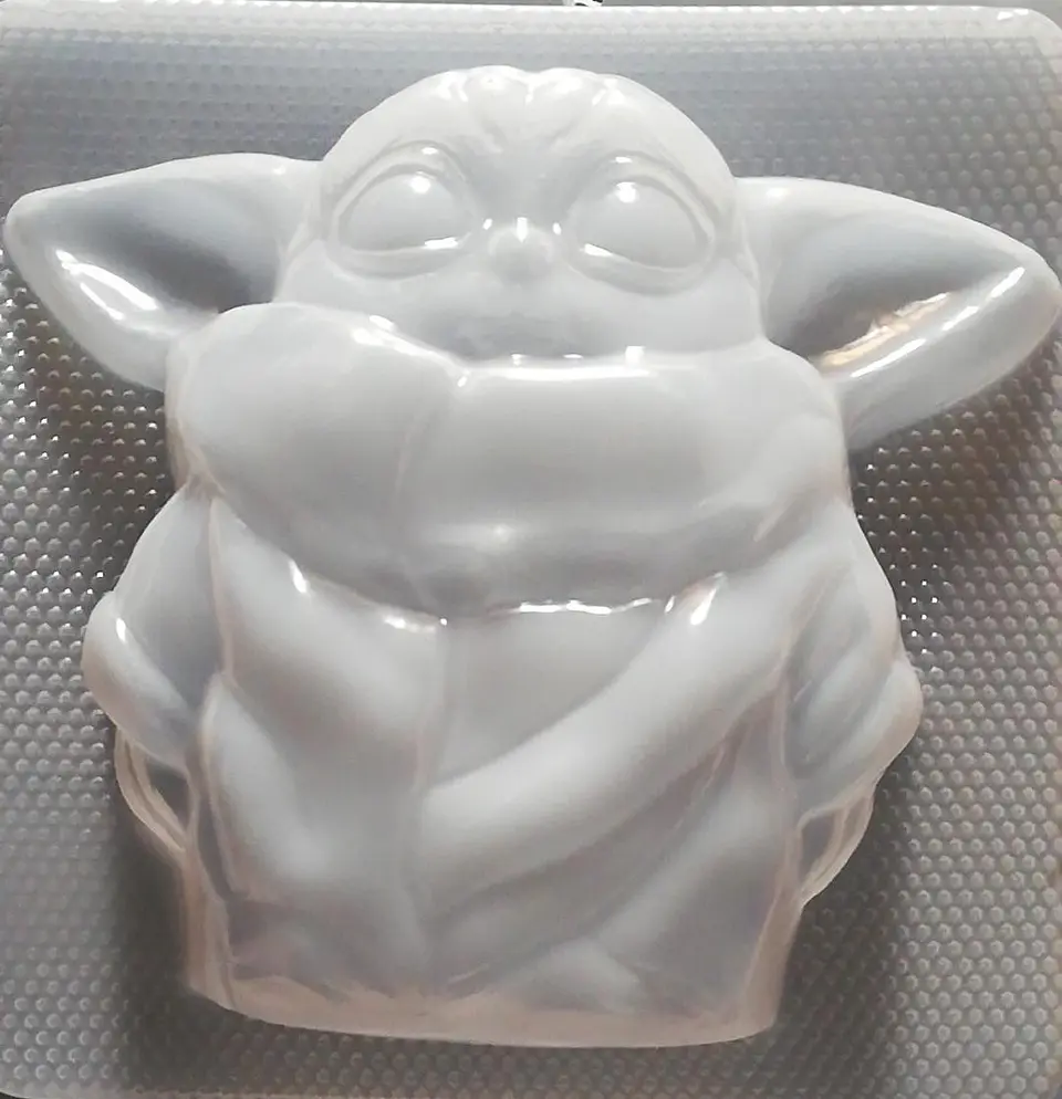  Molde para gelatina mediano Baby Yoda 1