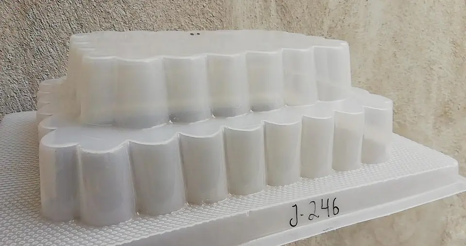  Molde para gelatina jumbo piramide bordeada J-246 1