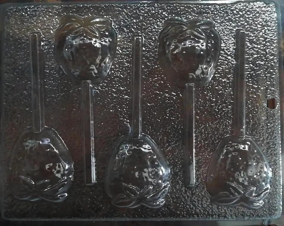  Molde para chocolate paletas de fresas 1