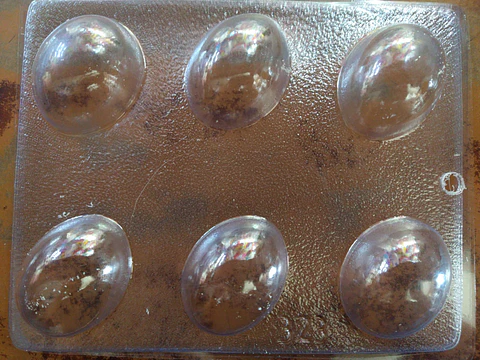  Molde para chocolate huevo liso 6cav.