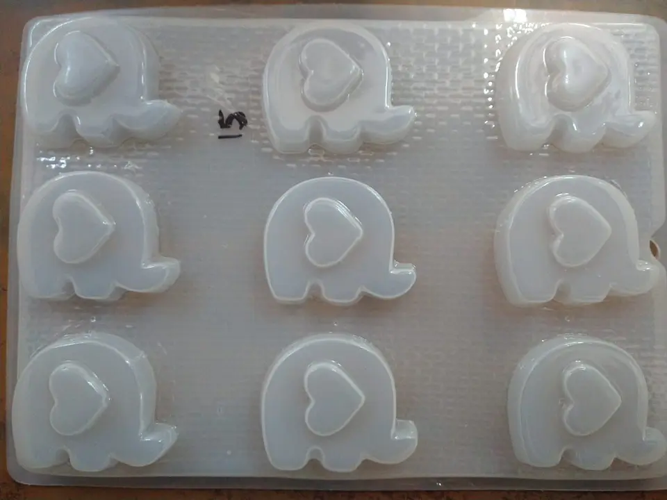  Molde para gelatina chico elefantitos con corazon 1