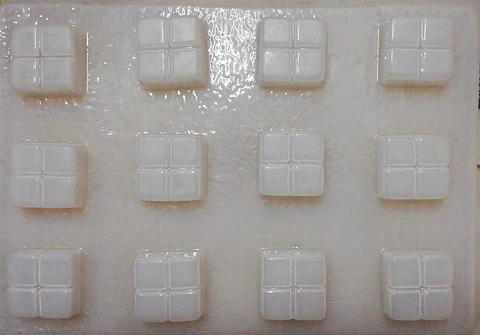 Molde para gelatina chico cuadritos 12cav.