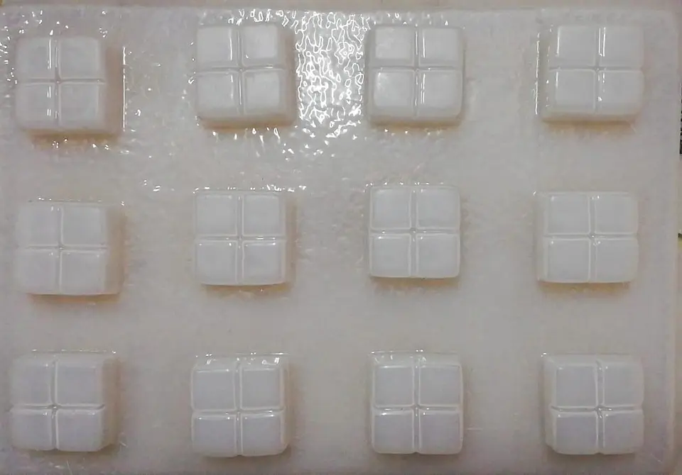  Molde para gelatina chico cuadritos 12cav. 1