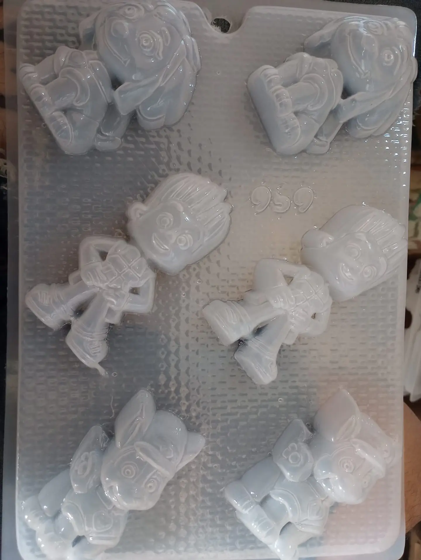  Molde para gelatina chico paw patrol 6cav. 1