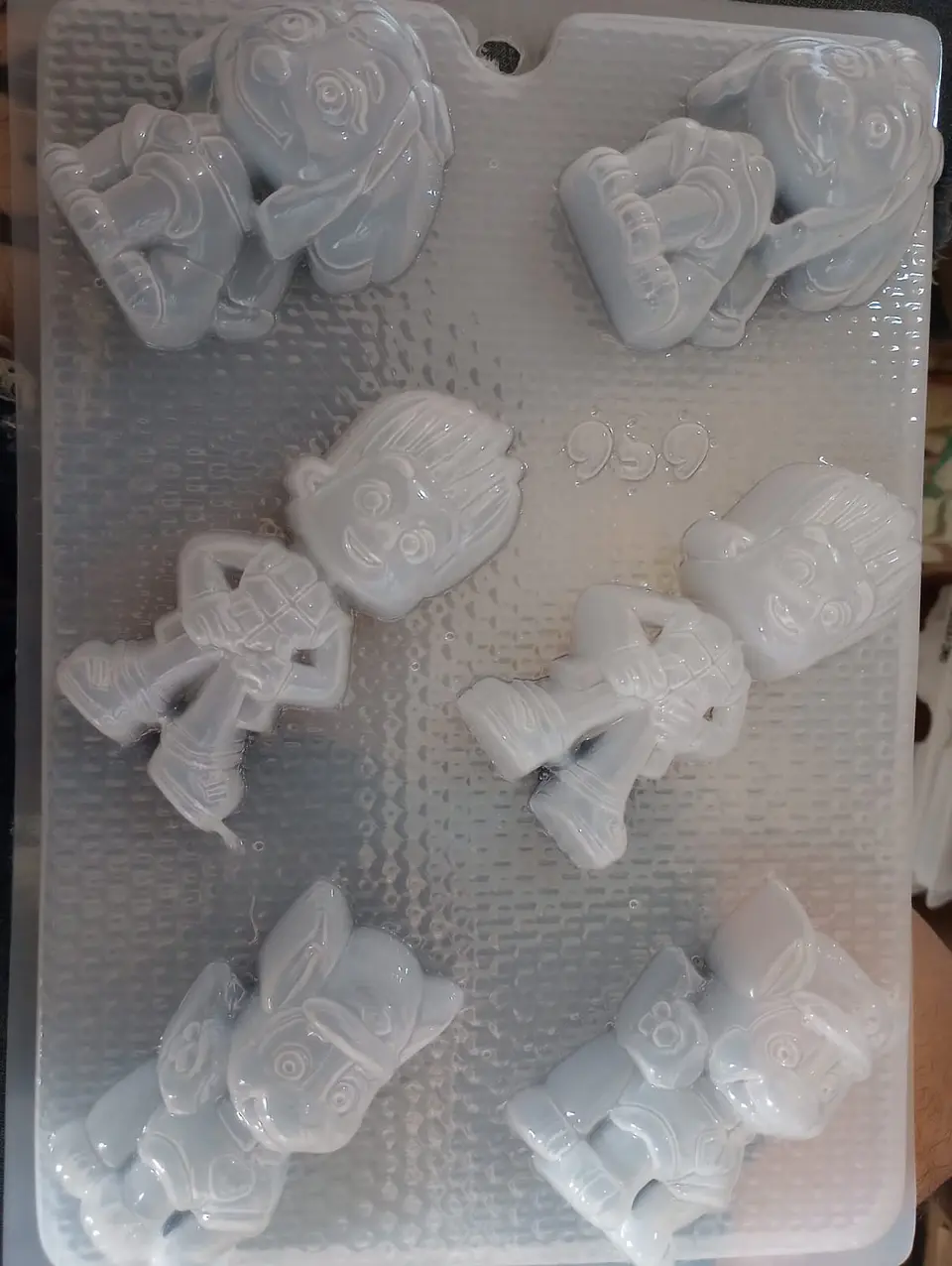  Molde para gelatina chico paw patrol 6cav. 1