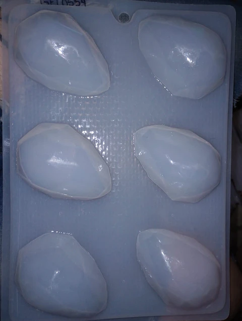  Molde para gelatina chico huevos diamante 6 cav.