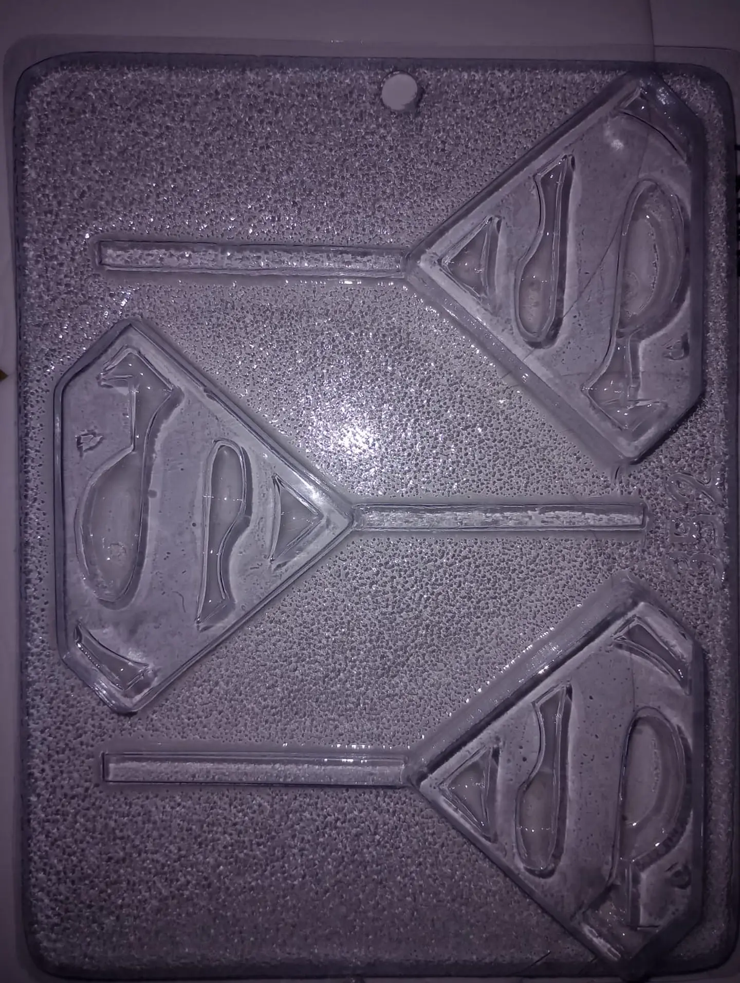  Molde para chocolate paletas escudo superman 1