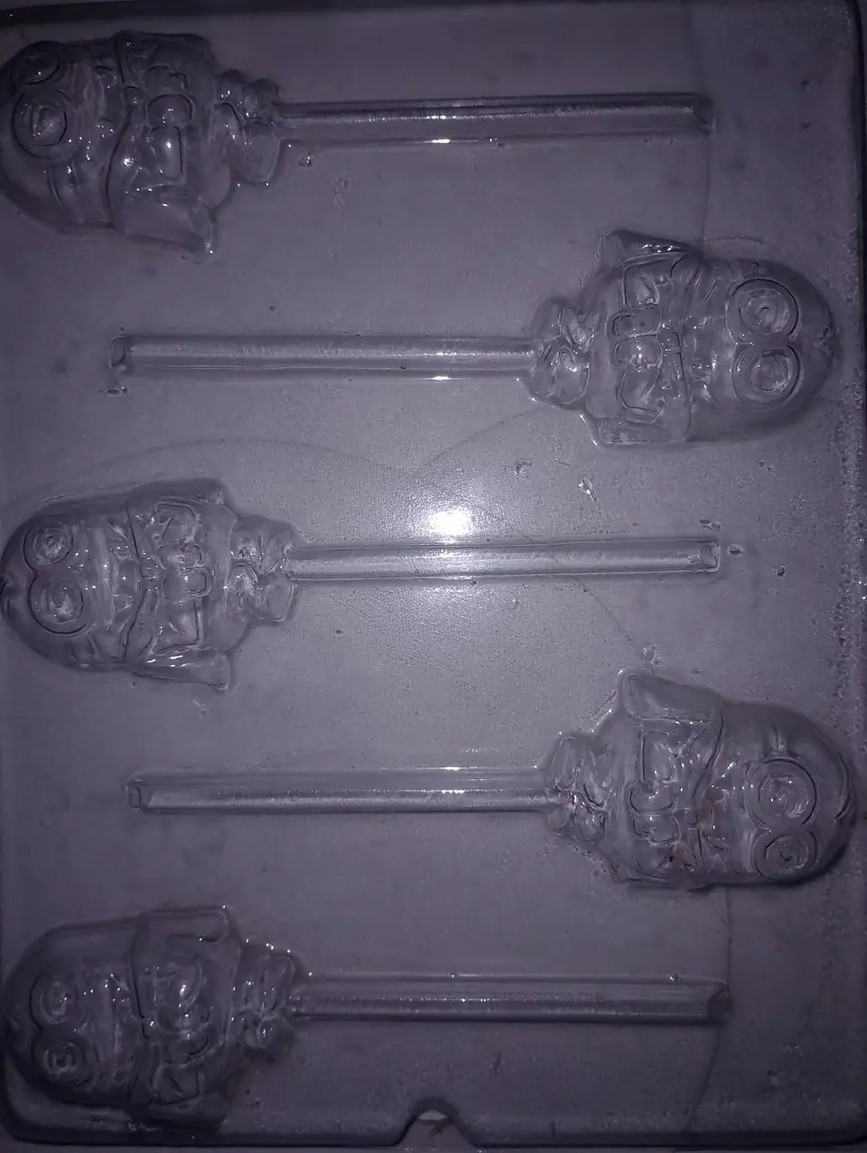  Molde para chocolate paleta Minions 1