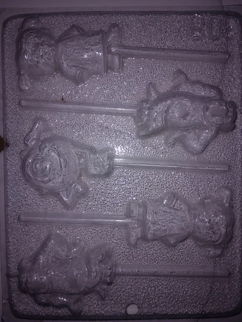  Molde para chocolate paletas monster Inc. 4 cav.