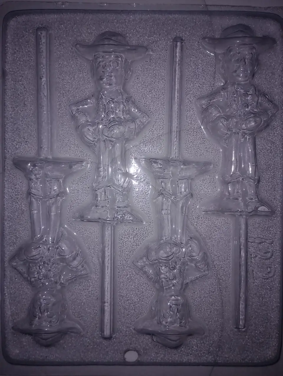  Molde para chocolate paletas Woody cuerpo completo 4 cav. 1