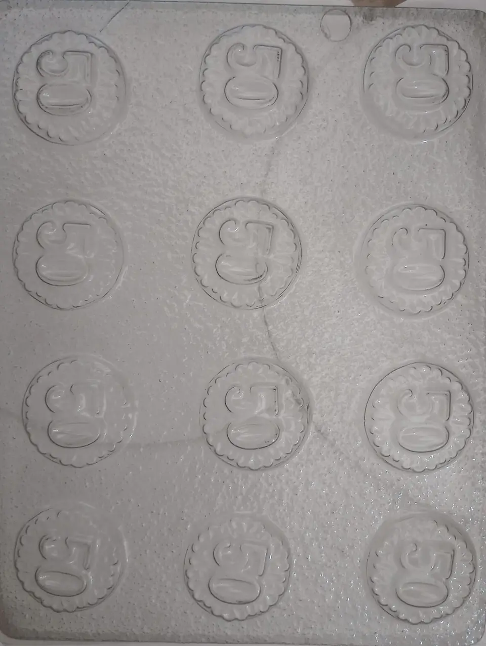  Molde para chocolate medallon 50 a?os 1