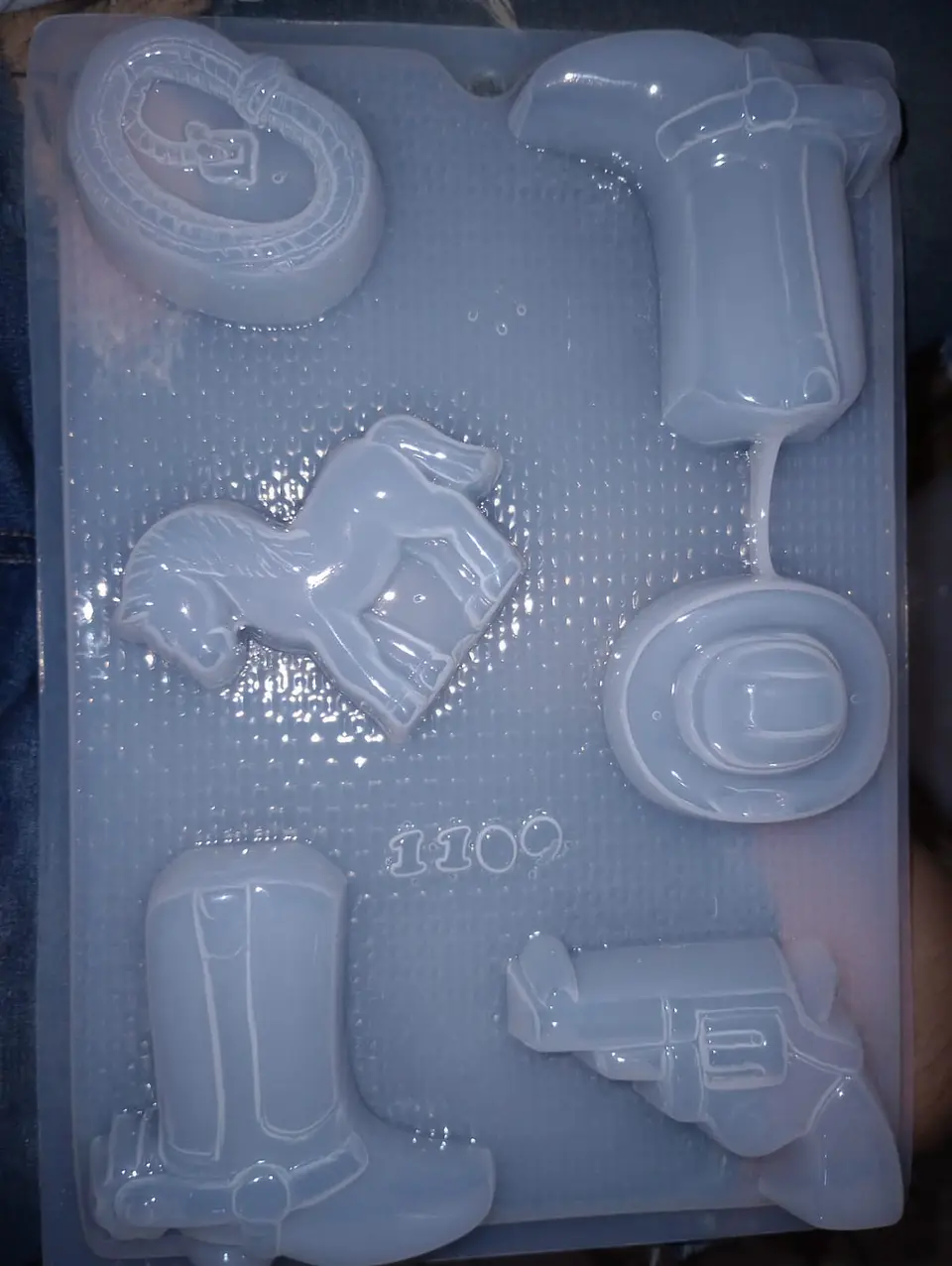  Molde para gelatina chico botas pistola y sombrero #1100 1