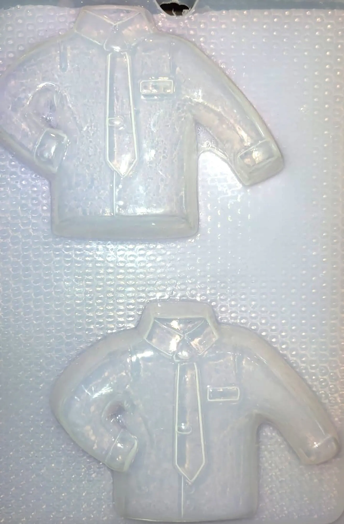  Molde para gelatina chico camisa con corbata 1