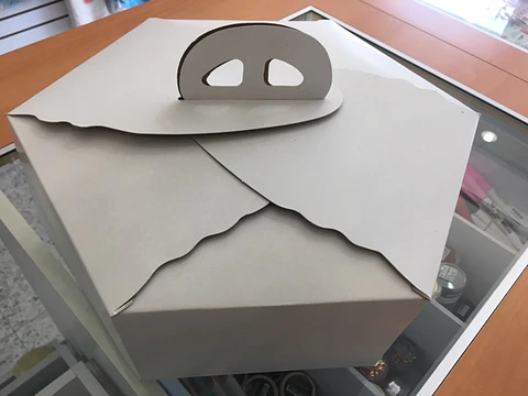  Caja pastel hexagonal