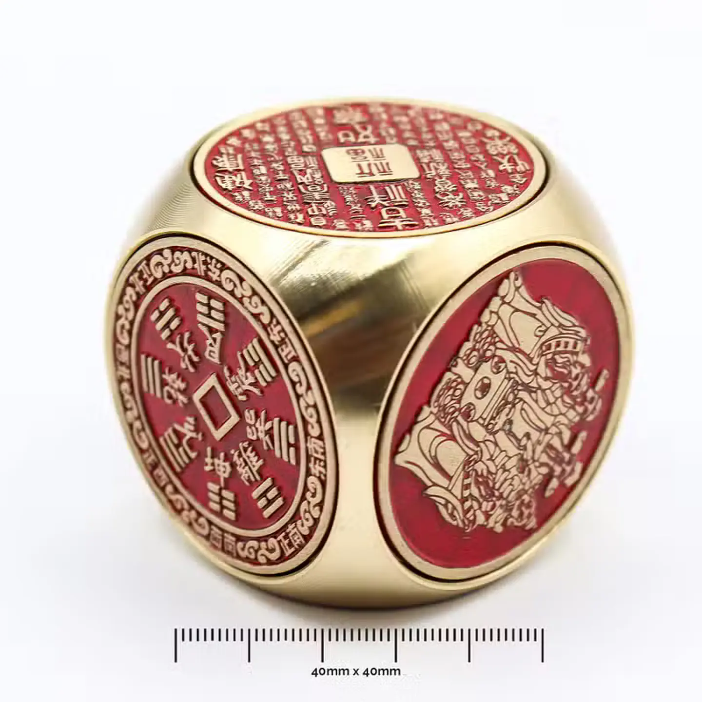 Dado Feng Shui da Prosperidade — Vermelho & Latão 3
