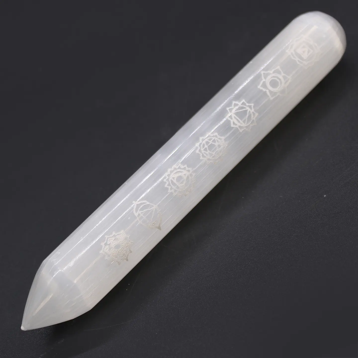 Varinha de Selenite - Ponto de Uma Extremidade - 7 Chakras 16cm 2