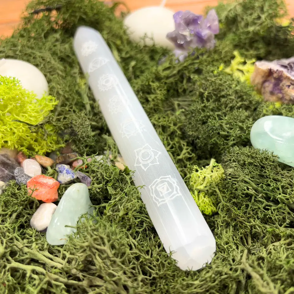 Varinha de Selenite - Ponto de Uma Extremidade - 7 Chakras 16cm 5
