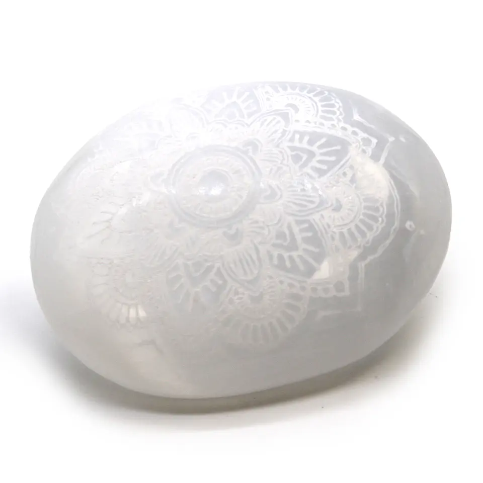 Pedra Espalmada de Selenite - Mandala Gravada 1