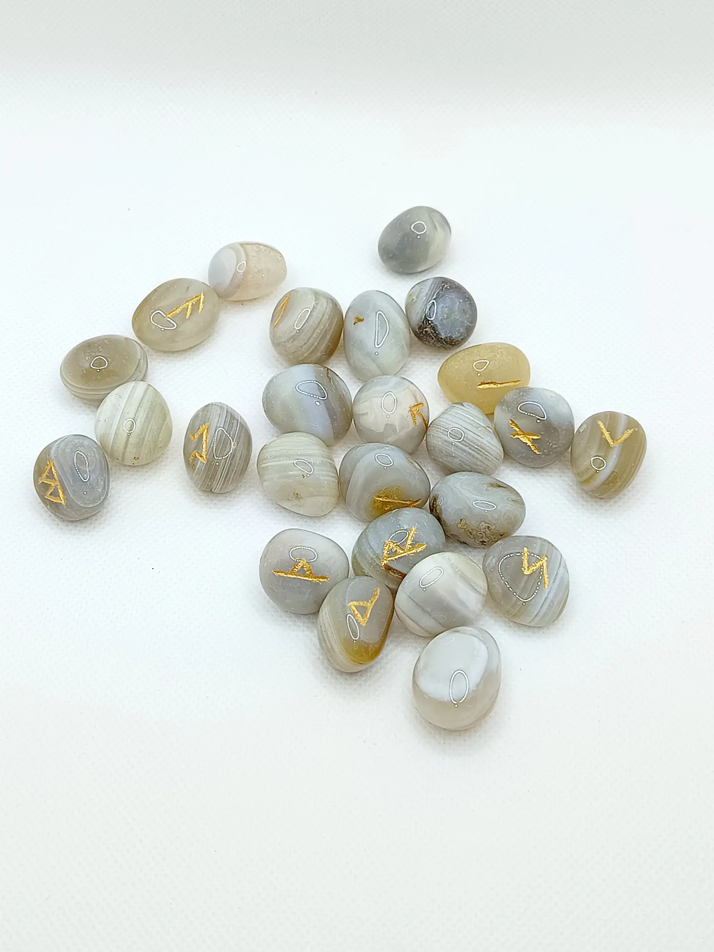 Bolsinha com Pedras de Runas Indianas - Ágata 4